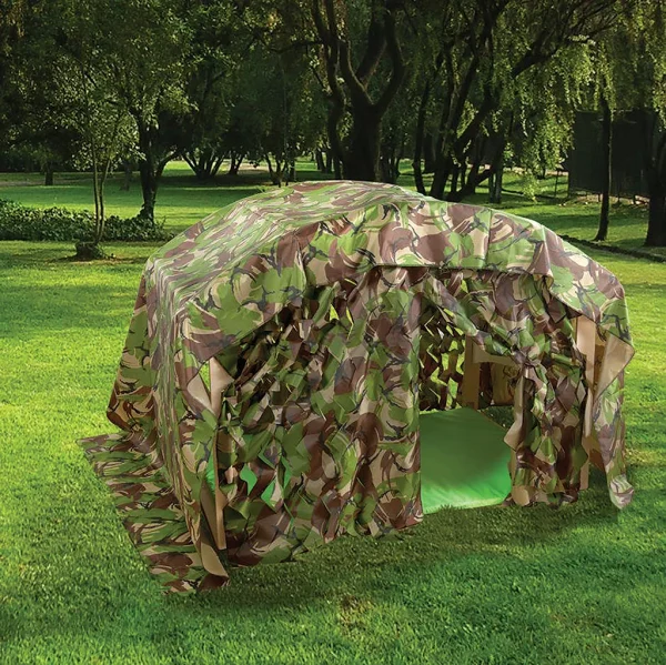 Folding Den for Indoor & Outdoor Use plus Camouflage Den Set — Millhouse Lernspielzeug Schule
