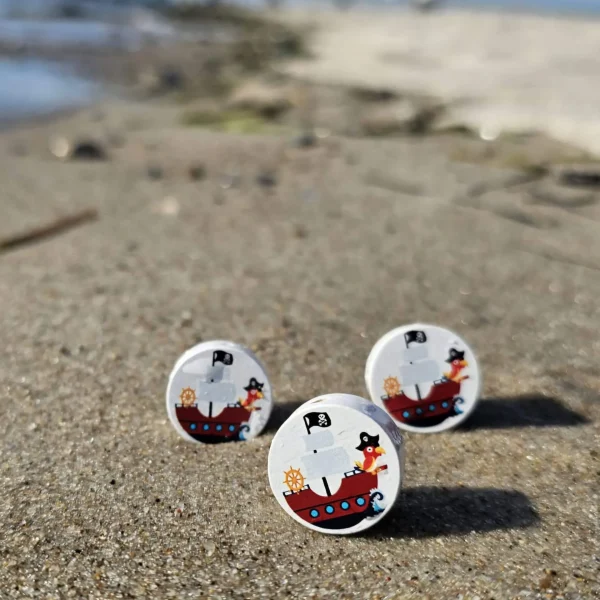 Wooden bead "Pirate ship" disc — Kiki-Ena craft materials natural wood