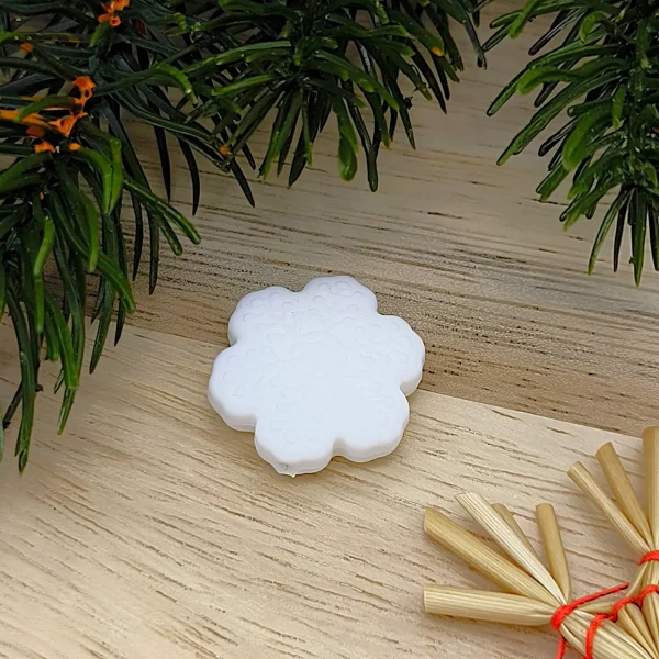 Silicone Motif Snowflake — Kiki-Ena Craft Material Natural Wood